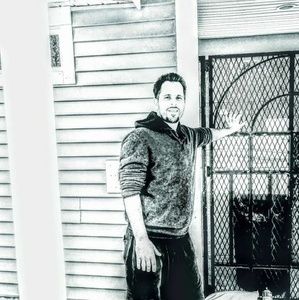 Meet your Posher, Domenic